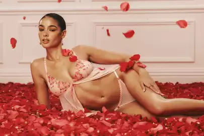 Victoria's Secret flyer Page 33