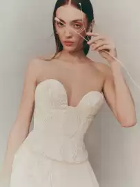 Catálogo Pronovias Página 4