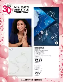 AVON catalogue week 4 Page 28