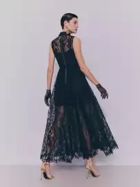 Catálogo Pronovias Página 4