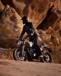 Catálogo Triumph Página 1