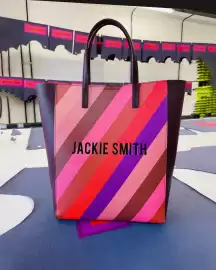 Catálogo Jackie Smith Página 4