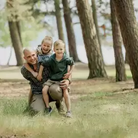 Bushman leták Strana 1