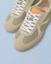 Catálogo Hush Puppies Página 3