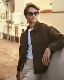 New Yorker leták Strana 8