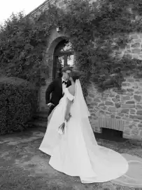 Catálogo Pronovias Página 3