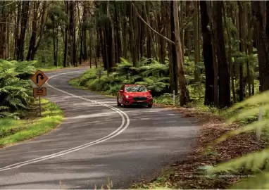 Subaru catalogue Page 27