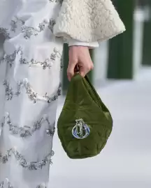 Folleto Dior Página 3