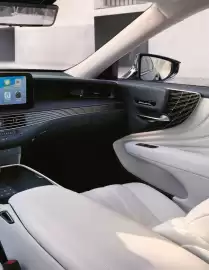 Lexus folder Pagina 9