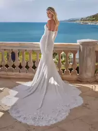 Catálogo Pronovias Página 1