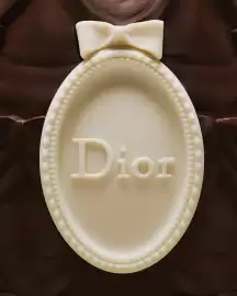 Folleto Dior Página 2