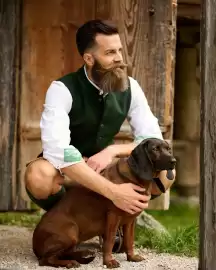 Zillertaler Trachtenwelt Flugblatt Seite 1