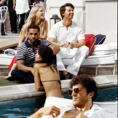 Catálogo Tommy Hilfiger (válido até 15-04)