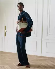 Folleto Dior Página 2