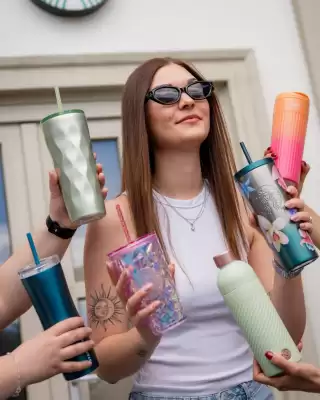Starbucks akciós újság (érvényes eddig: 27-05)
