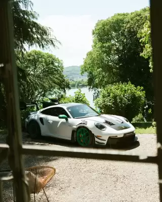 Porsche catalogue (valid until 18-05)