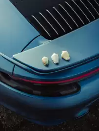 Porsche catalogue Page 3