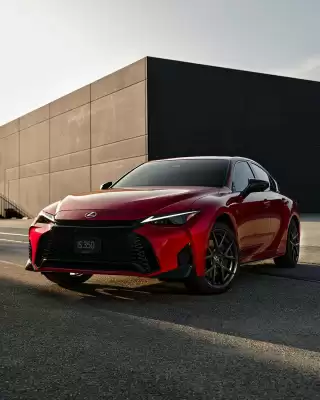 Lexus catalogue (valid until 11-06)