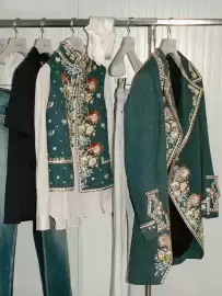Folleto Dior Página 2