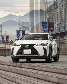 Lexus catalogue Page 3