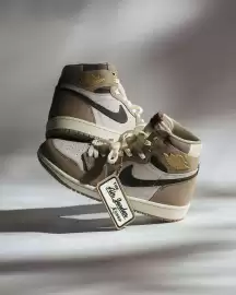 Warsaw sneaker store akciós újság Oldal 1