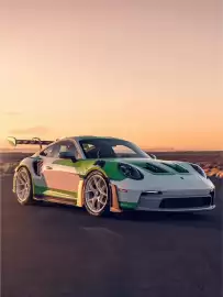 Porsche catalogue Page 4