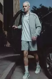 Under armour leták Strana 1