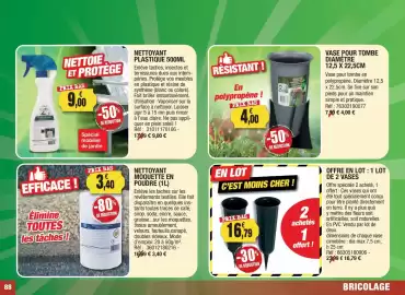 Catalogue Outiror page 88: Nettoyant moquette en poudre €3,40, Gardien Nettoyant plastique €9,00