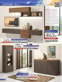 Volantino Mondo Convenienza Pagina 46: Vetrina Fantasy 1 Anta Bronzo Noce Mercure² €278,00, Soggiorno Fantasy €340,00