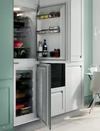 B&Q brochure Page 2