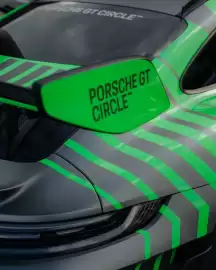 Porsche catalogue Page 4