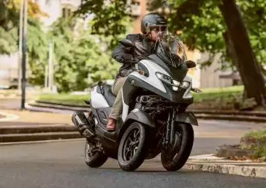 Yamaha Prospekt Seite 24