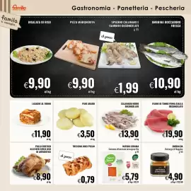 Volantino Famila Pagina 6: Pollo Rustico €8,90, TRECCINA NOCI PECAN €0,79