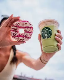 Starbucks akciós újság Oldal 2