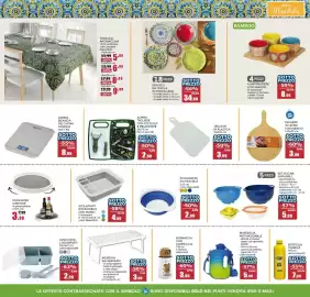 Volantino Happy Casa Pagina 21: SET CUCINA IMPILABILI €5,99, TAGLIERE IN PLASTICA €3,99