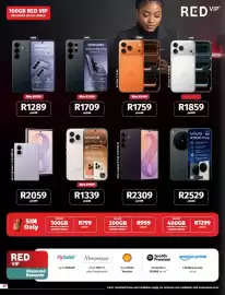 Vodacom catalogue Page 28: Vivo X300 Pro €2.529,00, Samsung Galaxy Z Fold8 Ultra 512GB 5G €2.309,00