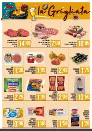 Volantino Supermercato Pollio Pagina 2: Tris di maiale (salsiccia, pancetta e costoletta) €7,99