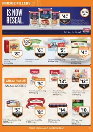 Foodworks catalogue week 33 Page 25: KR Castlemaine Short Cut Rindless Bacon €12,80, Primo Short Cut Rindless Bacon €13,80