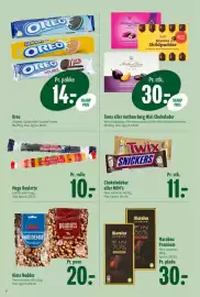 Min Købmand tilbudsavis uge 33 Side 11: Chokoladebar eller M&M's €11,00, Kims Nødder €20,00