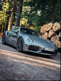 Porsche catalogue Page 12