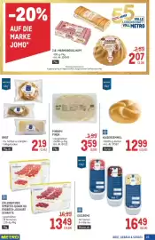Metro Flugblatt Seite 23: Erlenbacher Himbeer-Quark od. Erdbeer-Joghurt Schnitte €13,49, Chef Brot €2,19