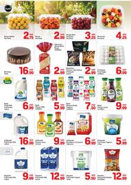 Day To Day catalogue week 33 Page 2: Plums yellow €2,75, Peach €2,99