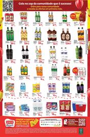 Folheto Novo Atacarejo Página 2: Absolut - vodka €94,80, Clorito - água sanitária €8,90