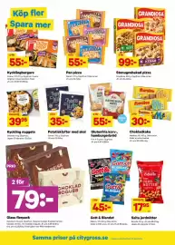 City Gross reklamblad Sida 9: Findus Kycklingburgare €55,00, Garant Pan pizza €55,00