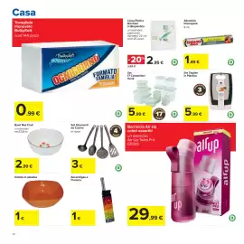 Volantino Carrefour Pagina 30: Set Strumenti da Cucina in nylon €3,00, Borraccia Air Up €29,99