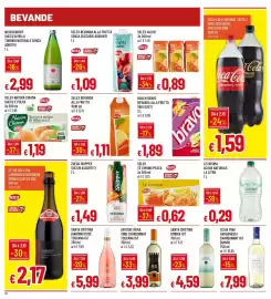 Volantino IperFamila Pagina 18: Bevanda alla frutta Selex €1,11, Selex bevanda alla frutta senza zuccheri aggiunti €1,09