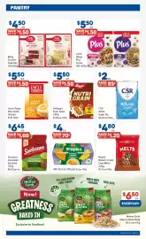 Foodland catalogue week 34 Page 10: Kellogg's Nutri-Grain €5,50, Uncle Tobys Oats Quick Sachets €5,50