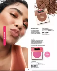 Catálogo Avon Página 37: Bronceador €8.990,00, Rubor en polvo altamente pigmentado que permite €8.990,00