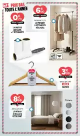 Catalogue Centrakor page 33: La brosse adhésive +2 recharges €0,79, Cintres €3,99