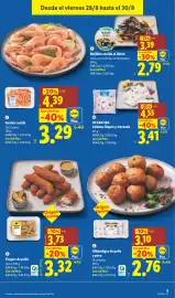 Catálogo Lidl semana 35 Página 23: Ocean Sea calamar limpio y troceado €3,41, Pollo fingers empanados €3,32
